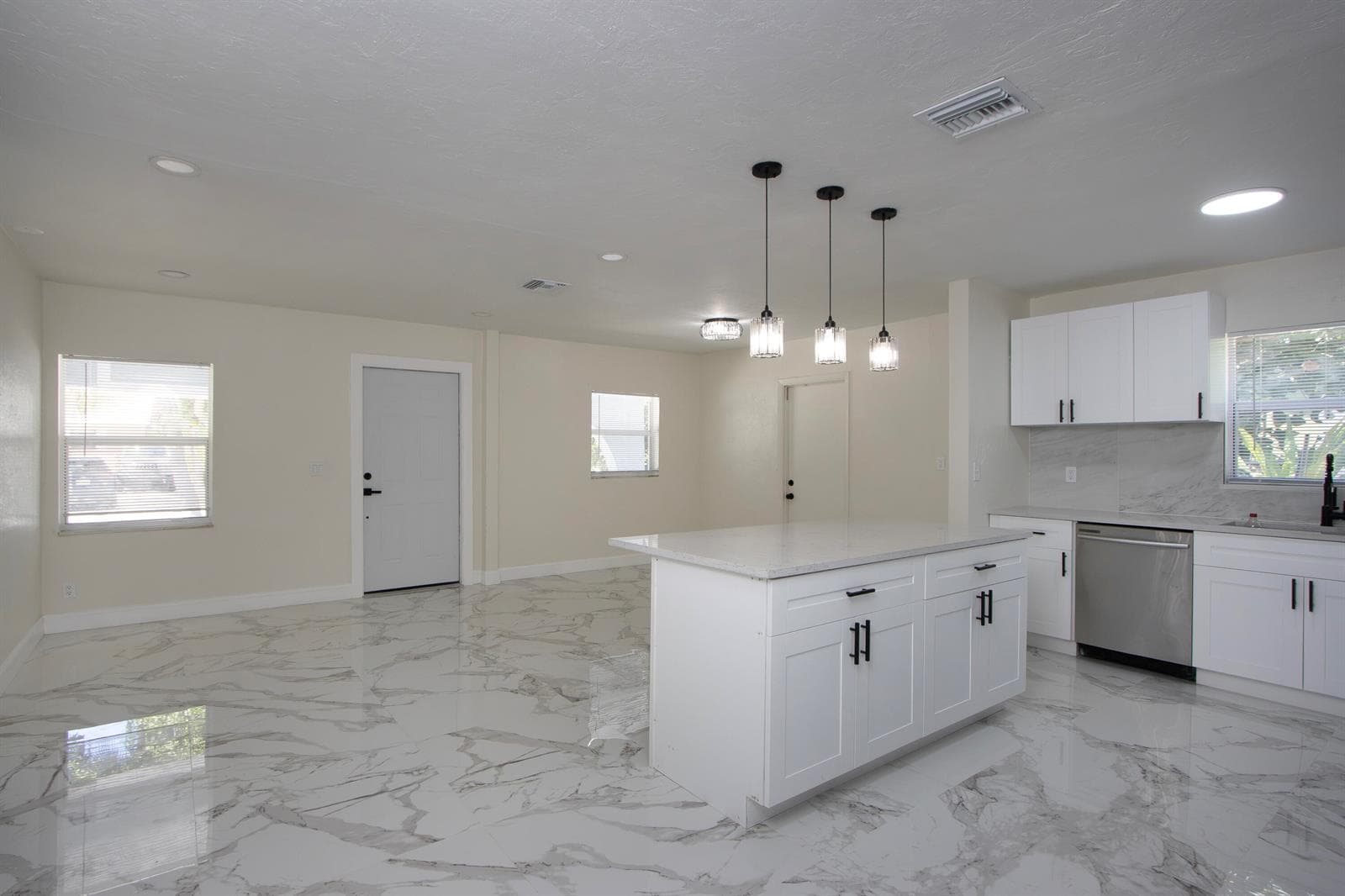 1830 NE 2ND Lane NE, Boynton Beach FL 33435 photo 3