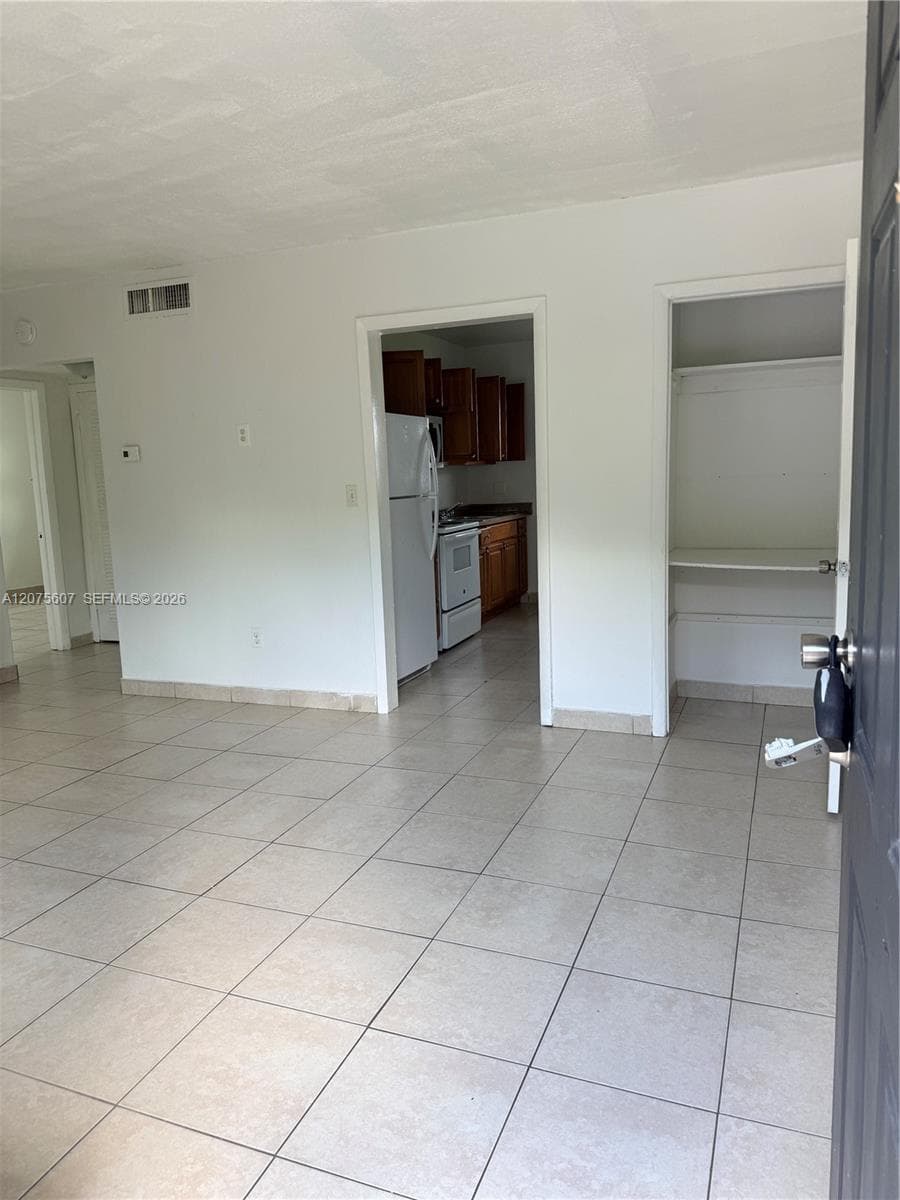 520 SW Krome Ter # 1, Homestead FL 33030 photo 2