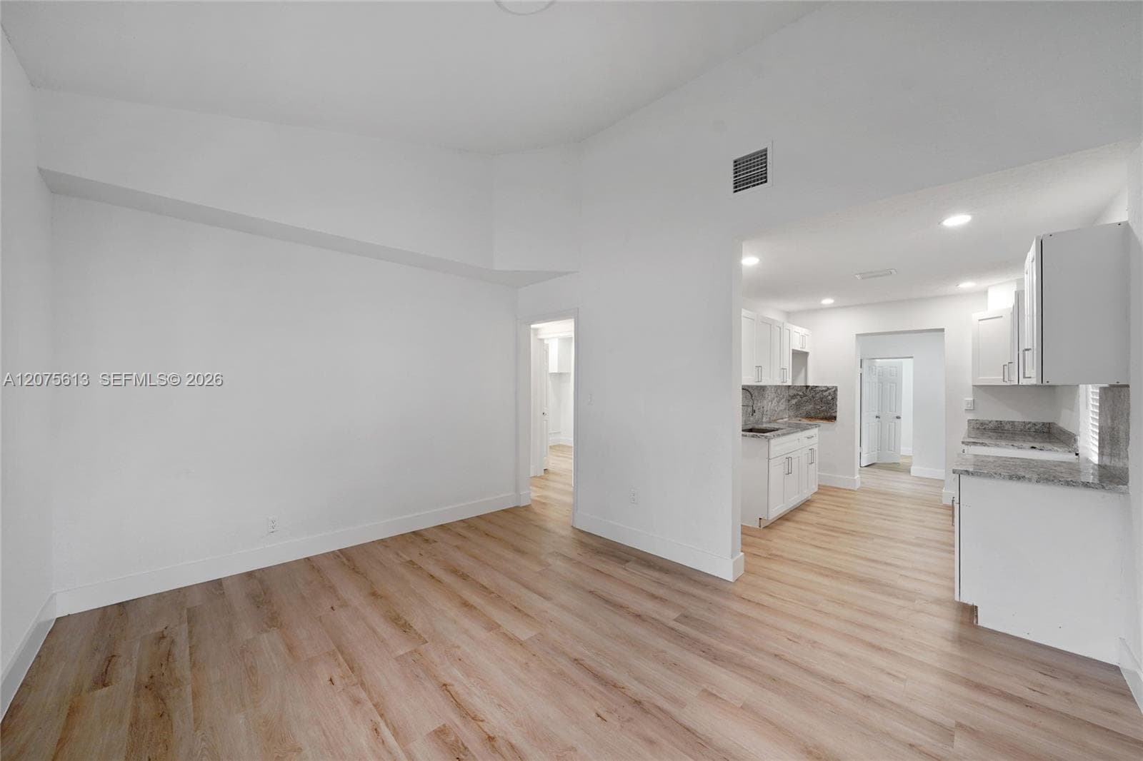 360 NW 179th Ter, Miami Gardens FL 33169 photo 5
