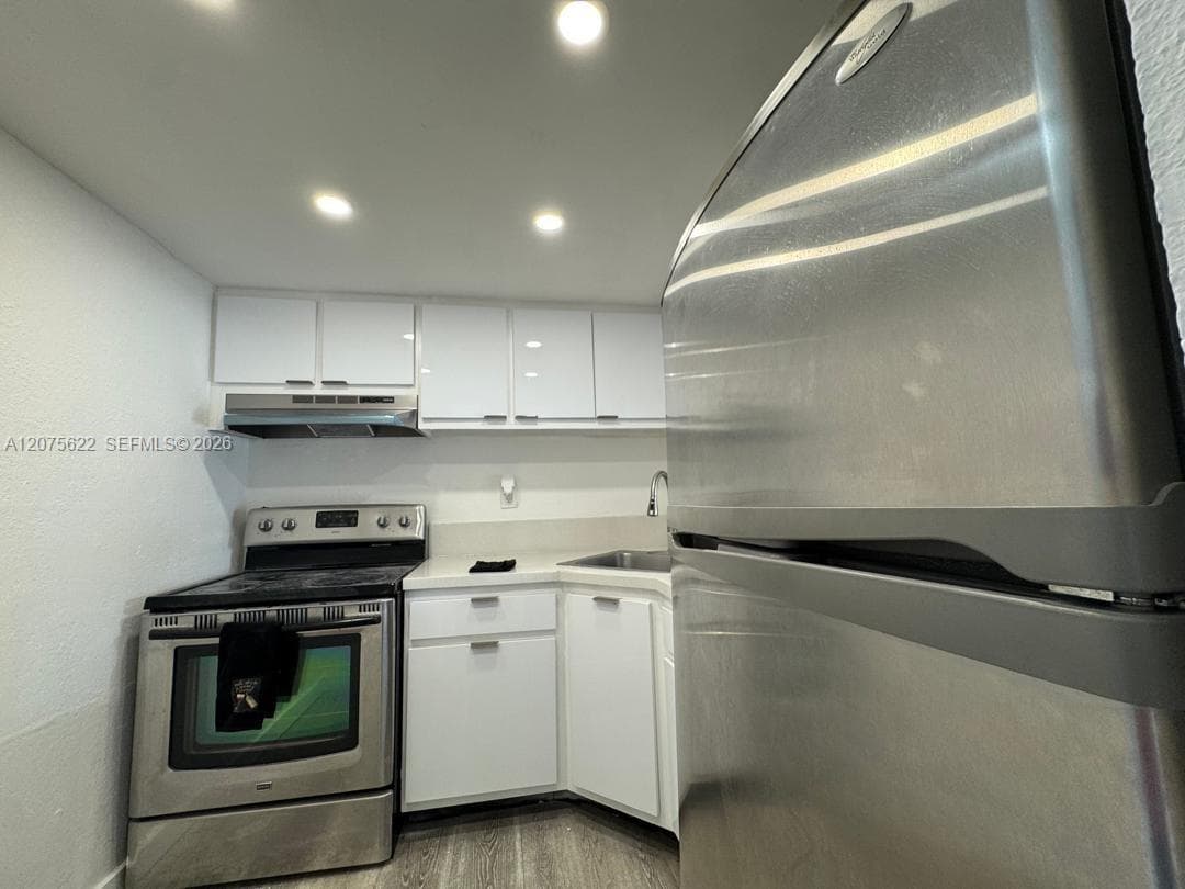 4550 NW 9th St # 709E, Miami FL 33126 photo 4