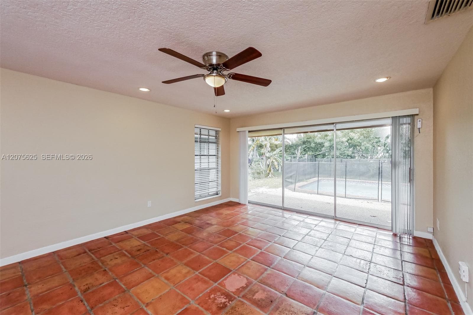 7518 NW 42nd Dr, Coral Springs FL 33065 photo 2