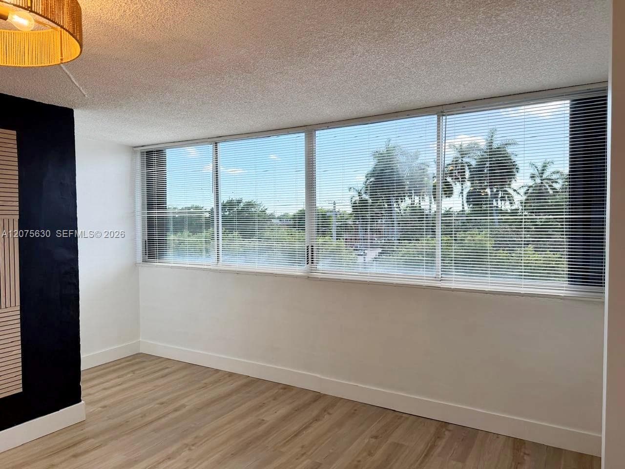 5055 NW 7th St # 413, Miami FL 33126 photo 3