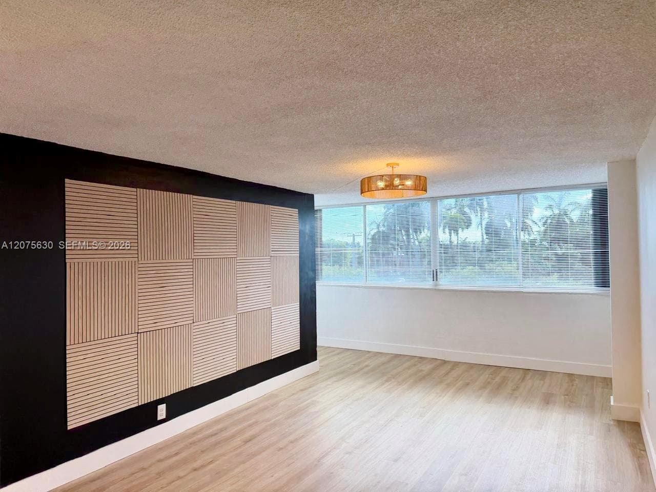 5055 NW 7th St # 413, Miami FL 33126
