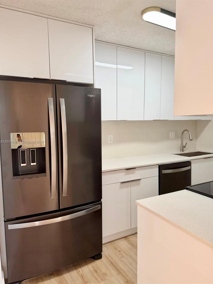 5055 NW 7th St # 413, Miami FL 33126 photo 5