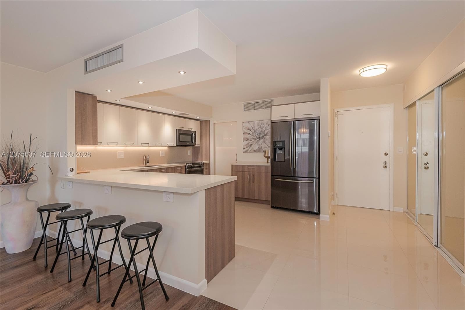 600 Three Islands Blvd # 521, Hallandale Beach FL 33009 photo 2