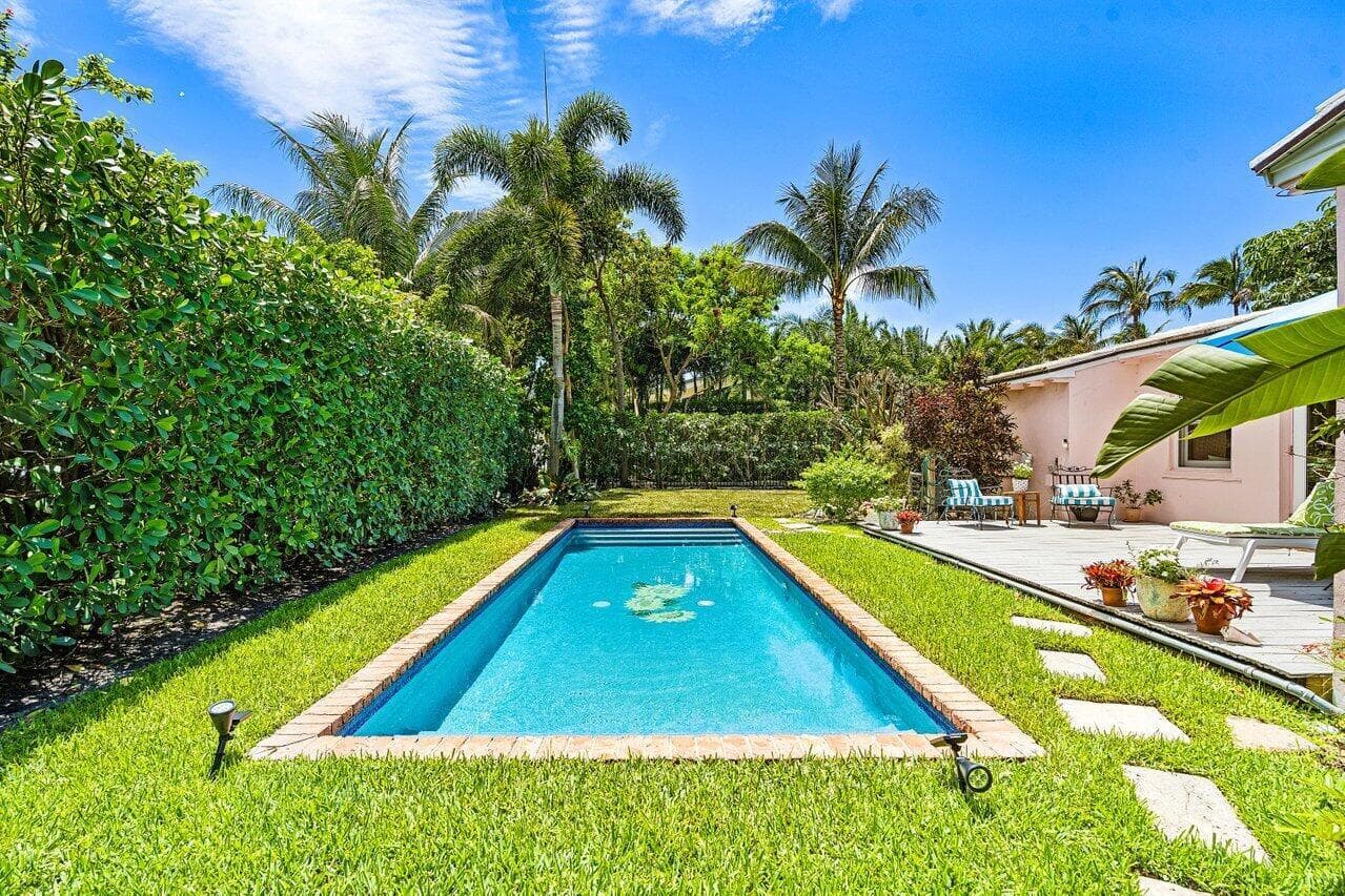 210 Debra Lane, Palm Beach FL 33480 photo 2