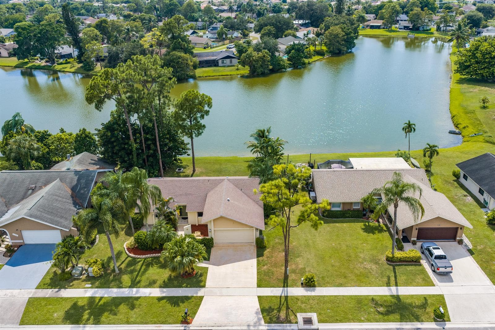 217 PARKWOOD Drive S, Royal Palm Beach FL 33411 photo 3