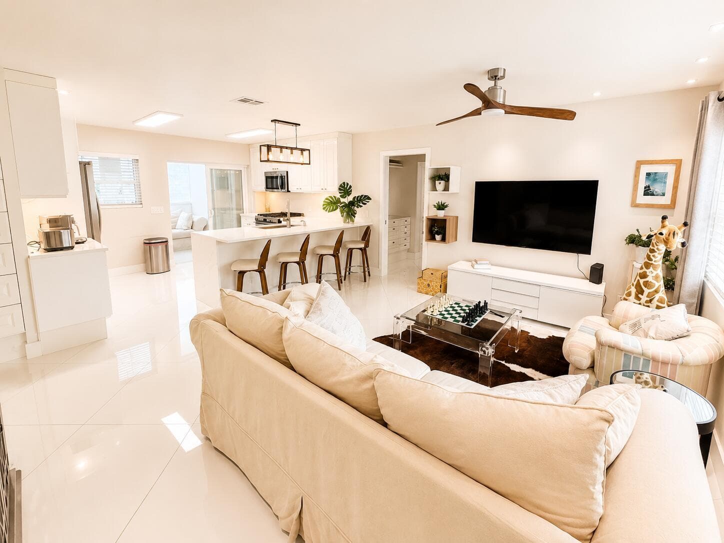 327 LANCASTER Street, Boca Raton FL 33487 photo 4