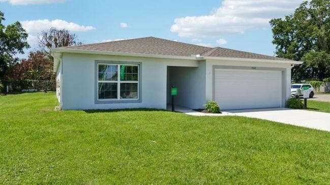 8465 96TH Avenue, Vero Beach FL 32967 photo 2