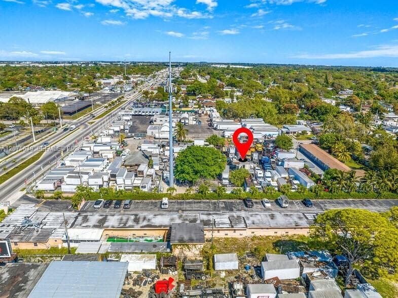8975 NW 27th Ave, Miami FL 33147 photo 3