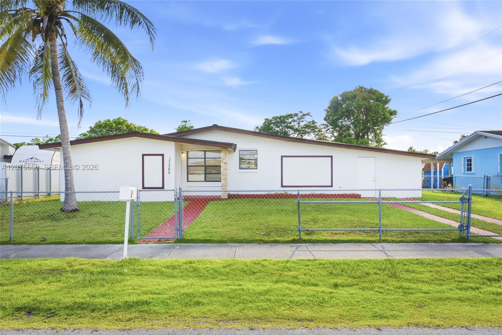 17360 SW 121st Ave, Miami, FL 33177 photo 2