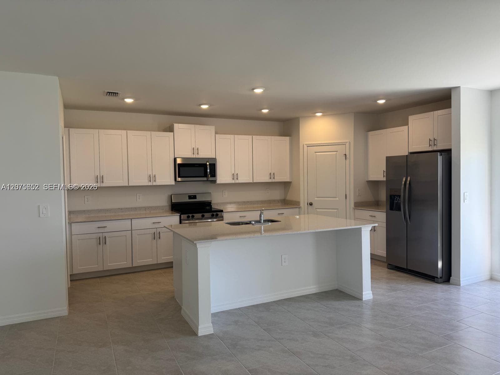 17616 Paradiso Way North Fort Myers # 17616, Fort Myers FL 33917 photo 2