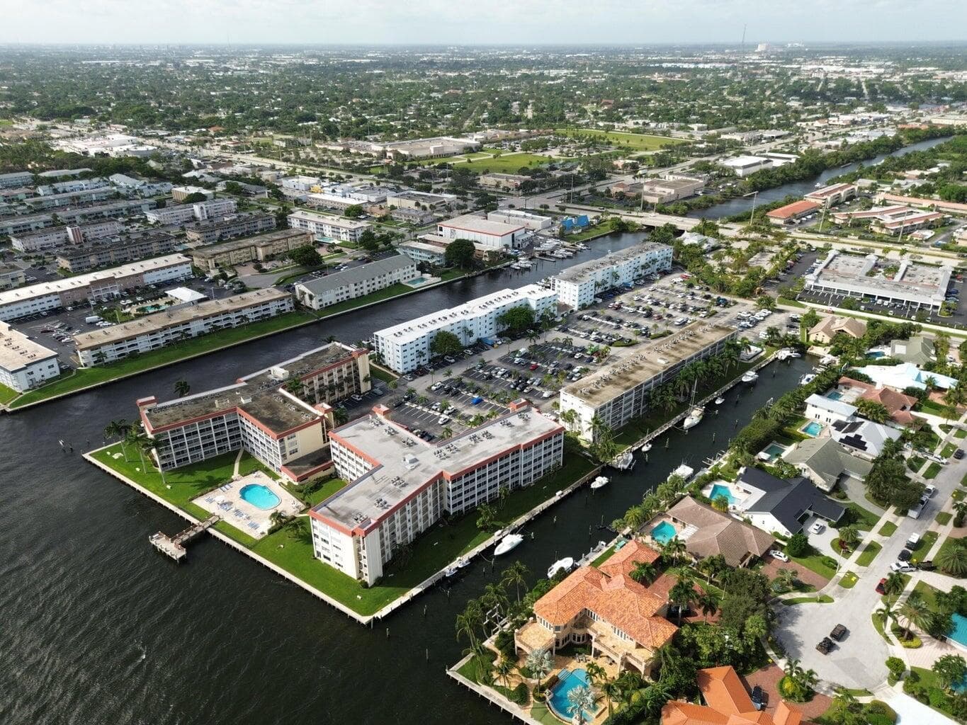 109 PARADISE HARBOUR Boulevard # 414, North Palm Beach FL 33408 photo 2