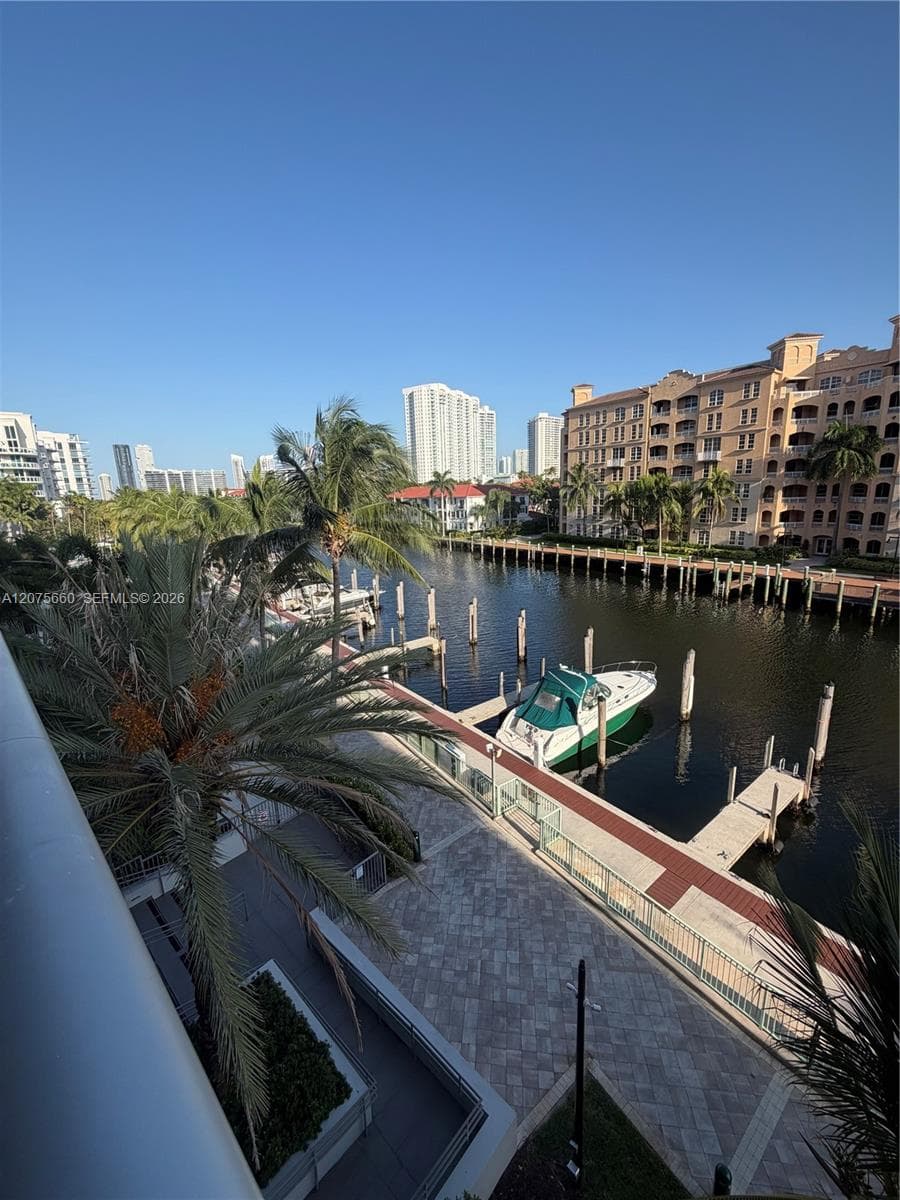 2950 NE 188th St # 325, Aventura FL 33180 photo 3