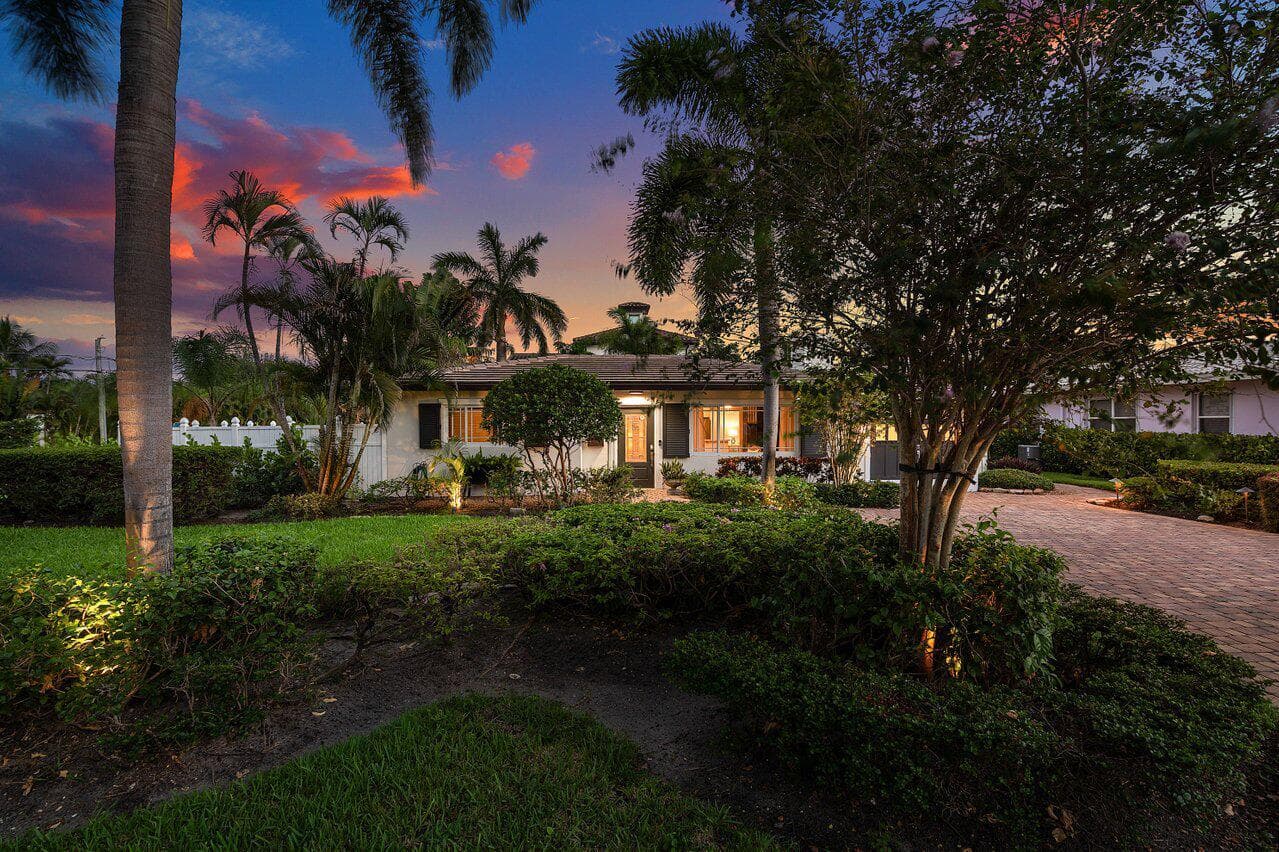 124 Bonnie Briar Lane, Delray Beach FL 33444 photo 2