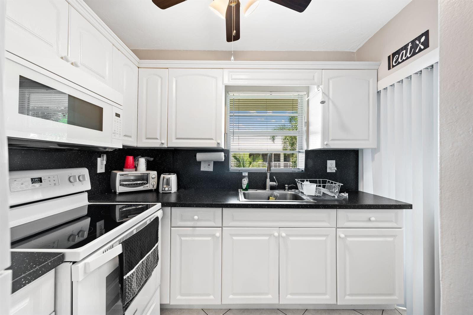 2100 NE 38TH Street # 205, Lighthouse Point FL 33064 photo 5