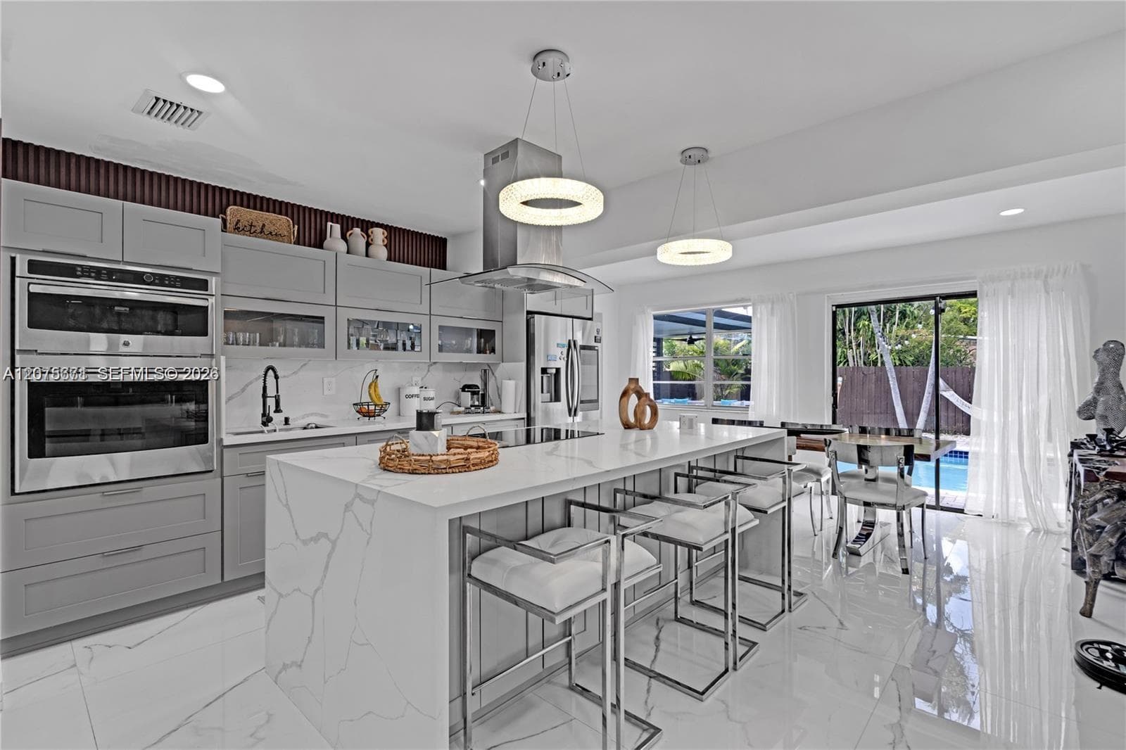 7031 SW 12th St, Pembroke Pines FL 33023 photo 2