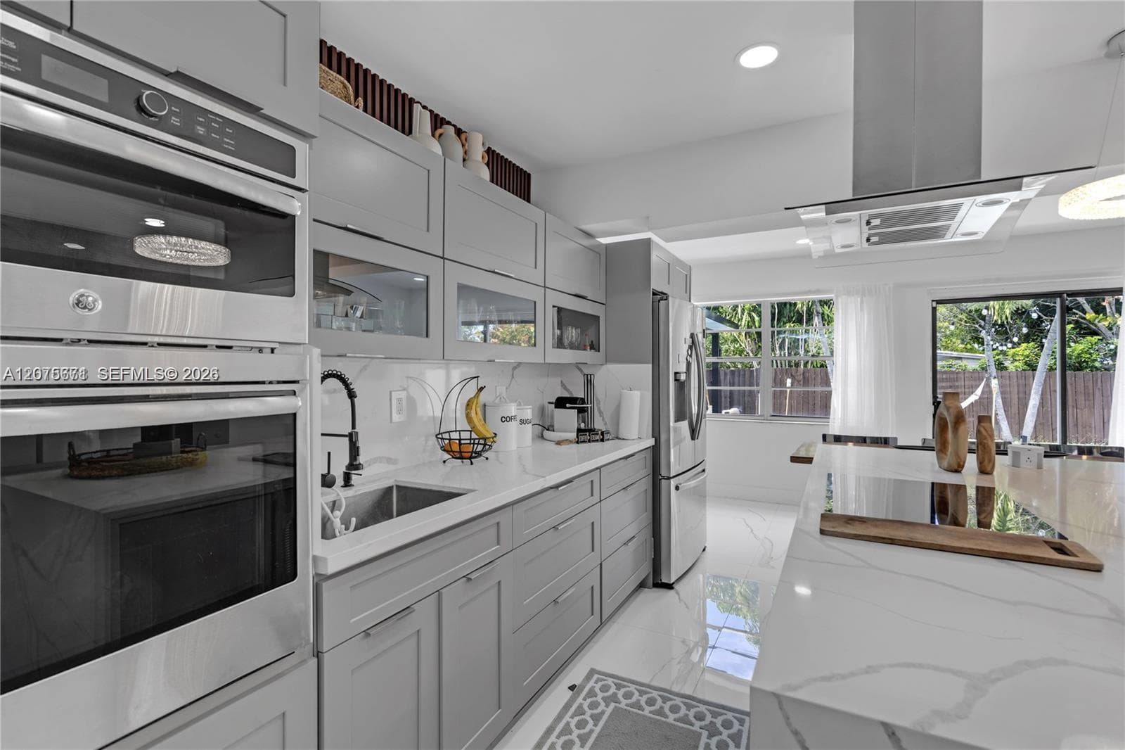 7031 SW 12th St, Pembroke Pines FL 33023 photo 3