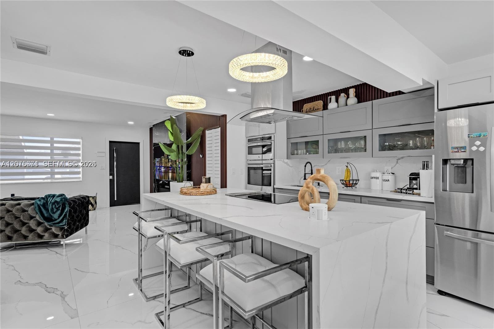 7031 SW 12th St, Pembroke Pines FL 33023