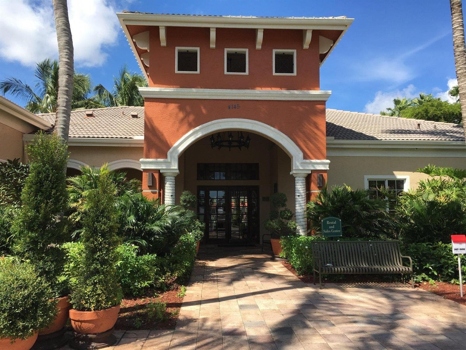 4177 N HAVERHILL Road # 810, West Palm Beach FL 33417 photo 2