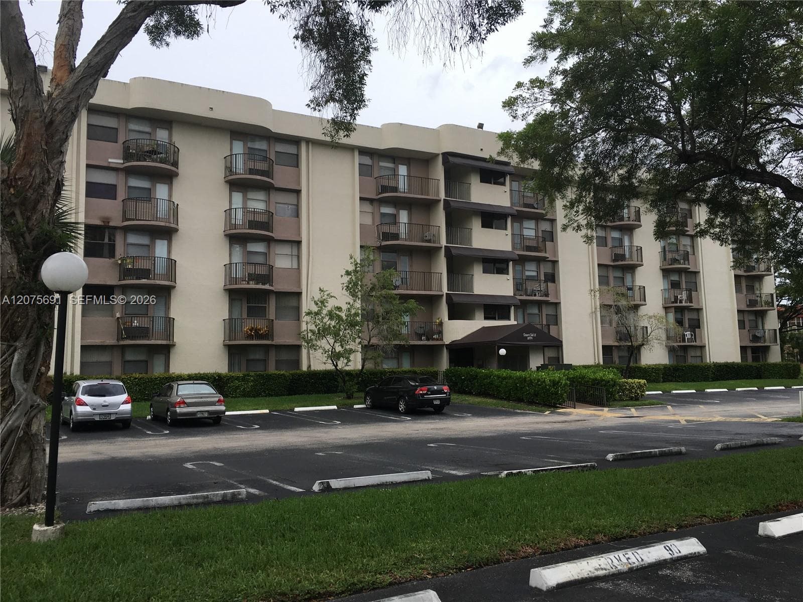 2771 Riverside Dr # A, Coral Springs FL 33065