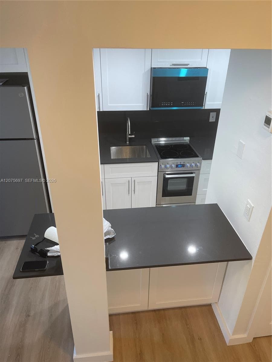 1025 SW 6th Ave # 6, Miami, FL 33130 photo 3