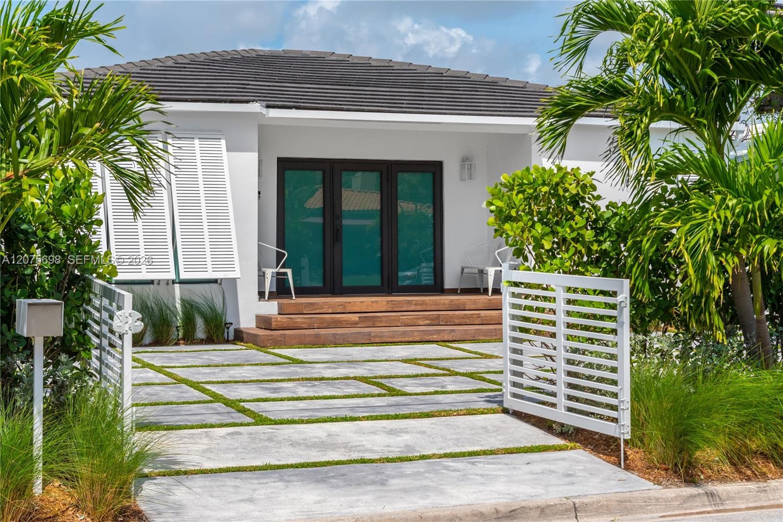 8834 Abbott Ave, Surfside FL 33154 photo 3