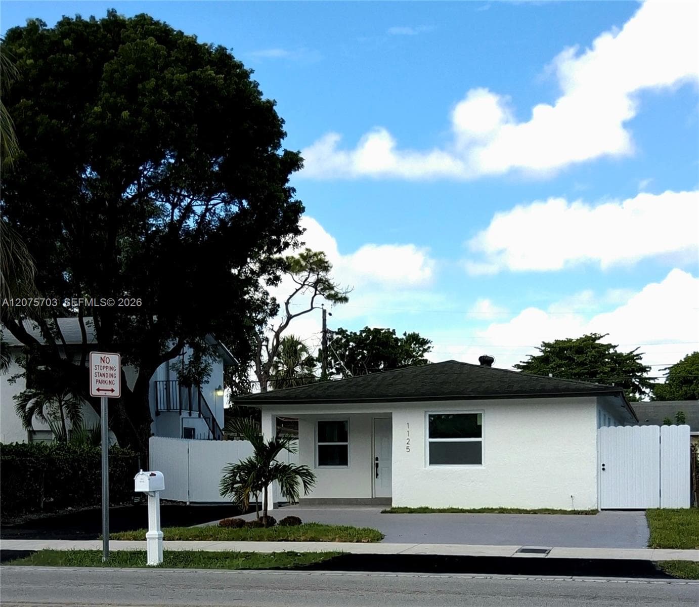 1125 NW 27th Ave, Fort Lauderdale, FL 33311 photo 4
