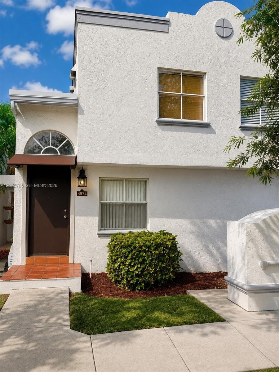 4974 NW 97th Pl # 310, Doral FL 33178 photo 2
