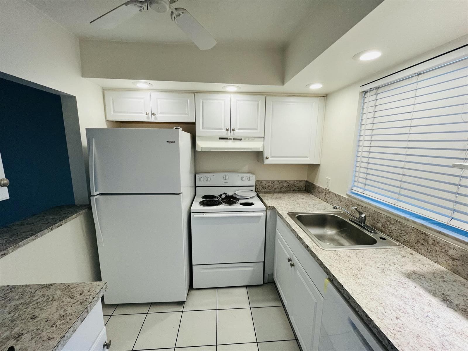 9911 Sandalfoot Boulevard # 112, Boca Raton FL 33428 photo 3