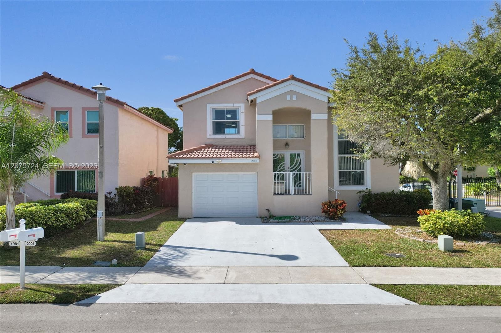 2001 Barcelona Ter, Margate FL 33063 photo 4