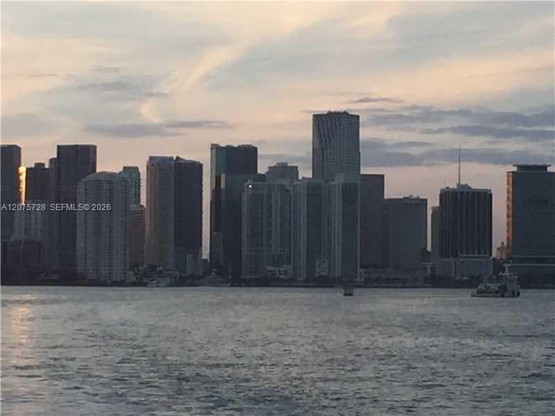50 Biscayne Blvd # 4105, Miami FL 33132 photo 4