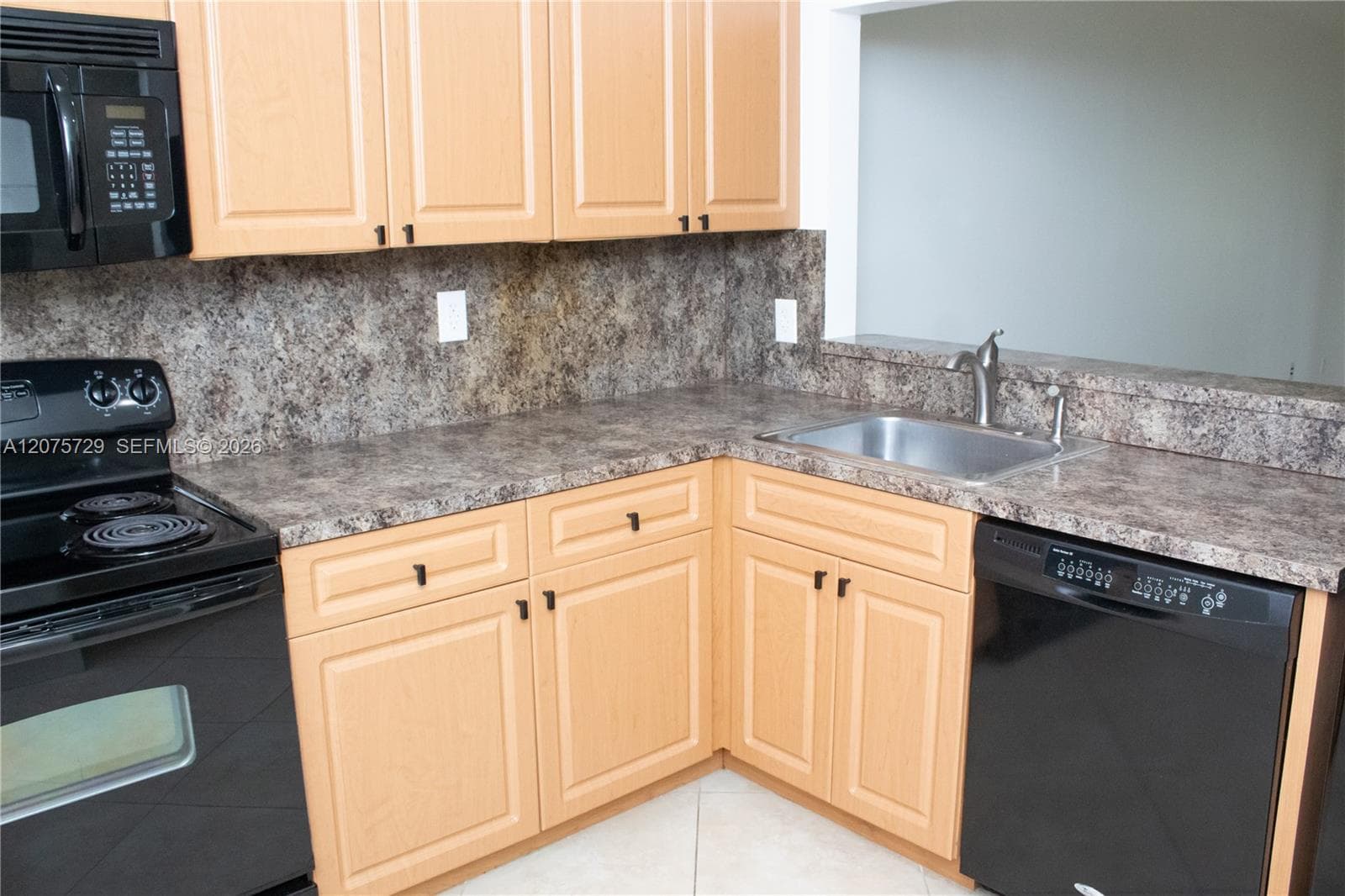 7860 Camino Real # 406, Miami FL 33143 photo 4