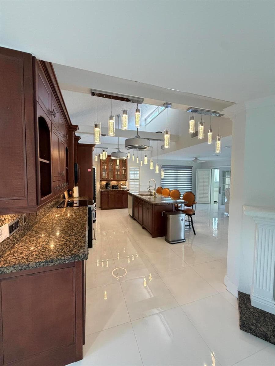 2557 SW 14TH Court, Deerfield Beach FL 33442 photo 3