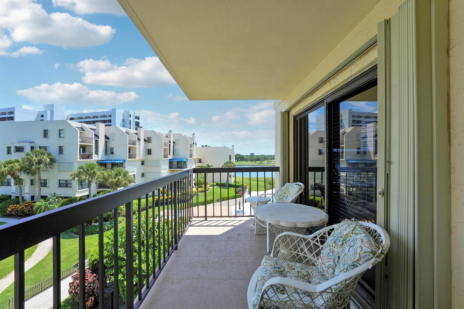 372 Golfview Road # 403, North Palm Beach FL 33408 photo 2