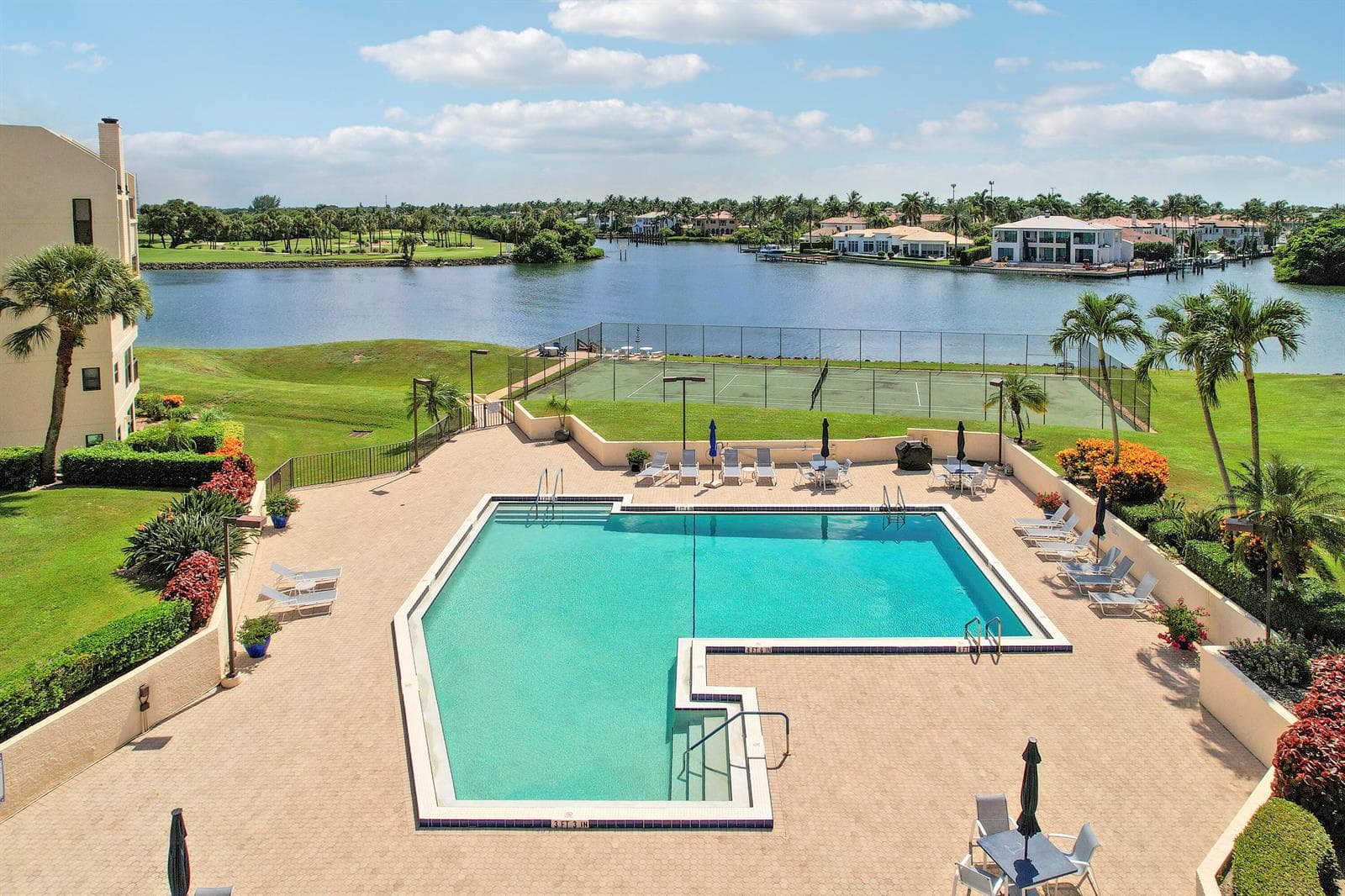 372 Golfview Road # 403, North Palm Beach FL 33408 photo 3