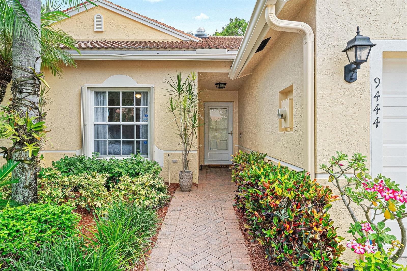 9444 SWANSEA Lane, West Palm Beach FL 33411 photo 4