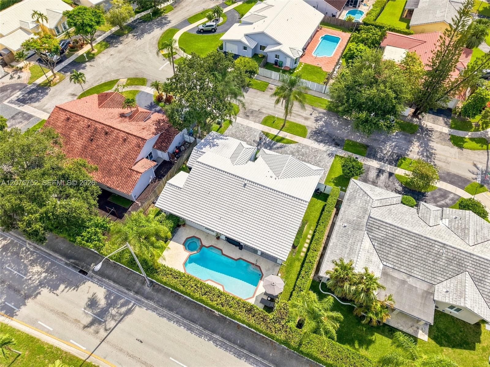 8250 SW 86th Ct, Miami FL 33143 photo 3