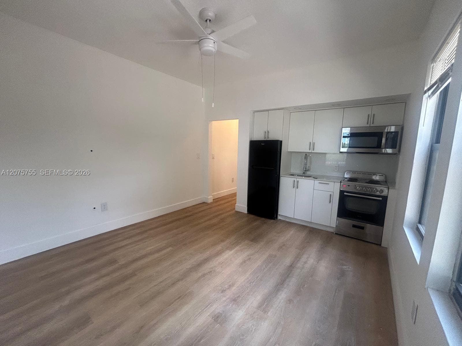 2000 Monroe St # 10, Hollywood FL 33020 photo 4