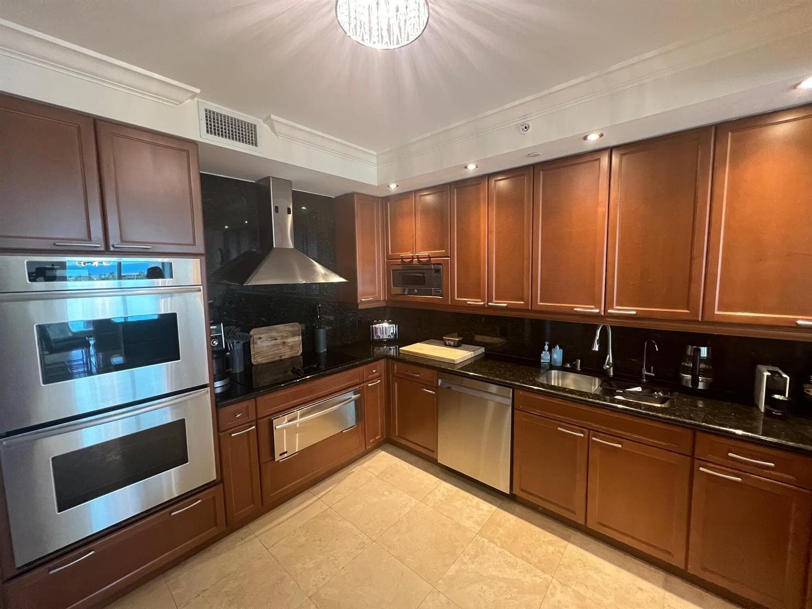 20201 E Country Club Drive # 1009, Aventura FL 33180 photo 2