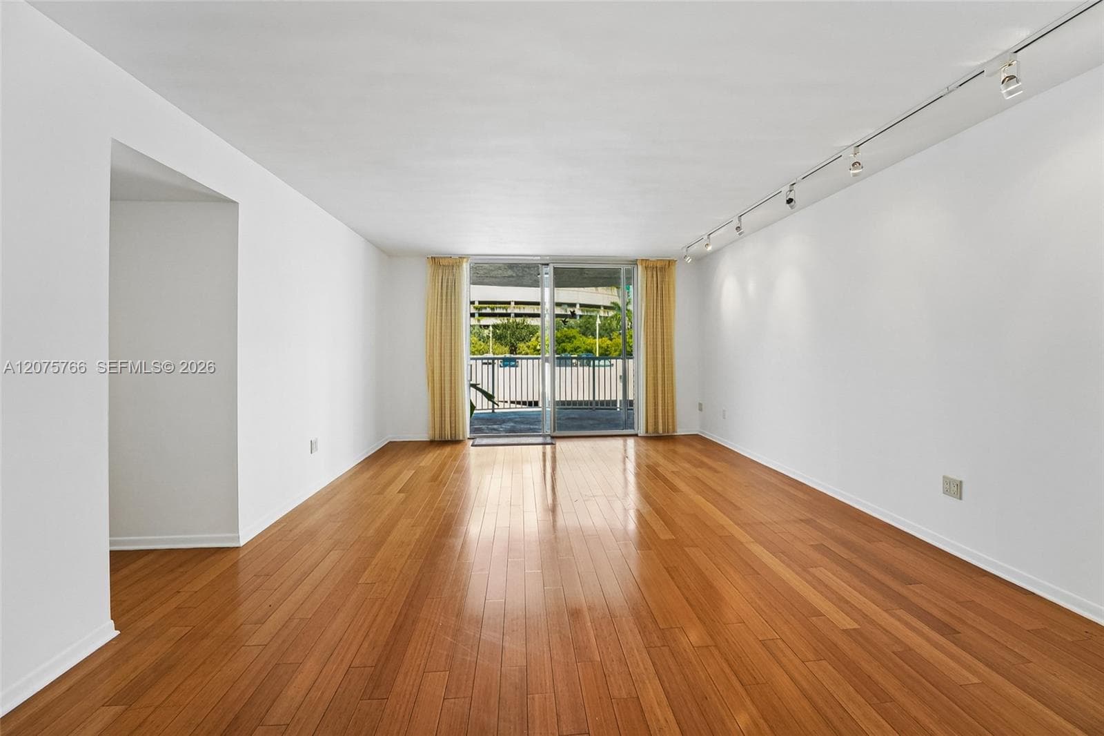1420 Brickell Bay Dr # 206D, Miami FL 33131 photo 4