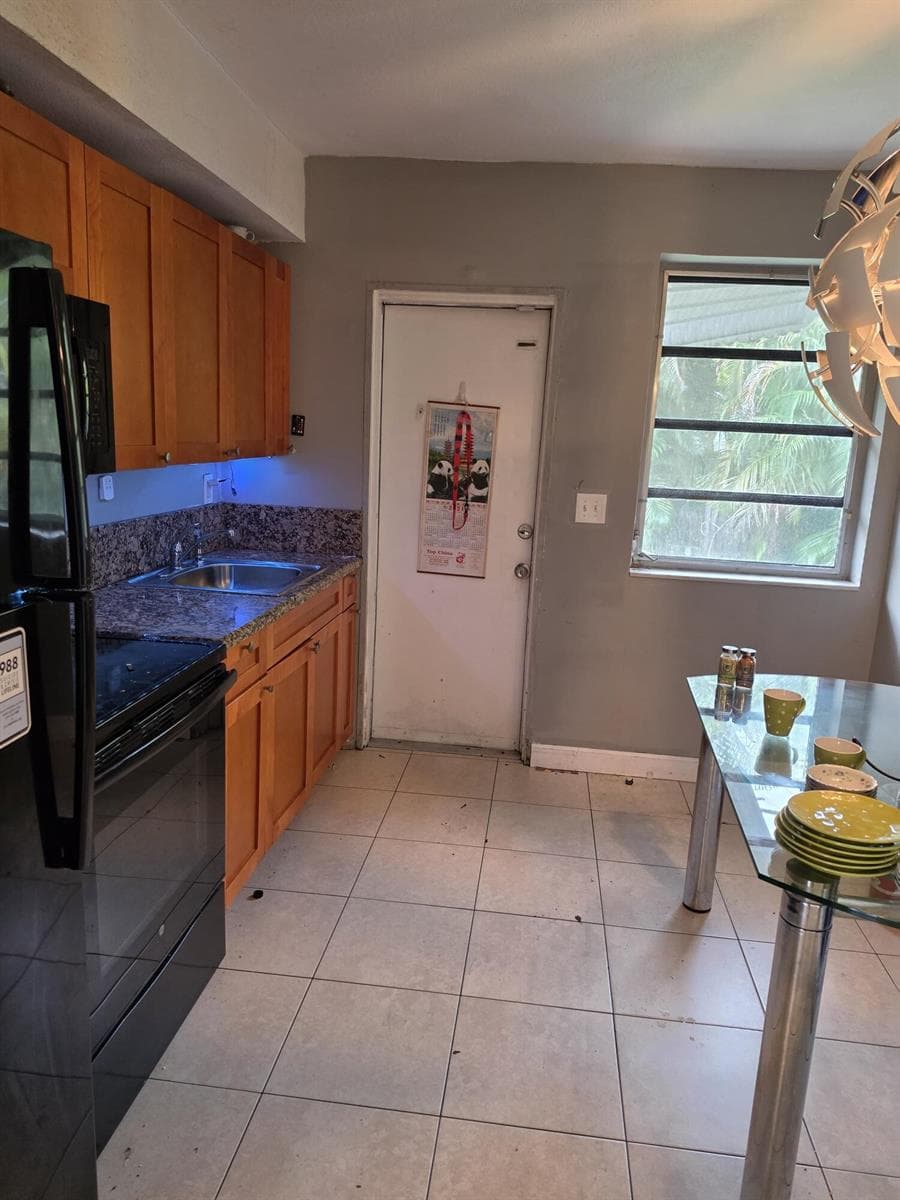 5926 TAFT Street, Hollywood FL 33021 photo 3