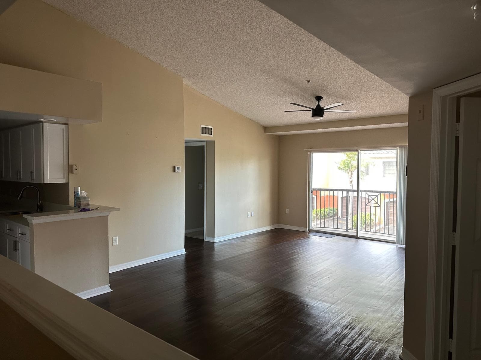 4197 N HAVERHILL Road # 215, West Palm Beach FL 33417 photo 4