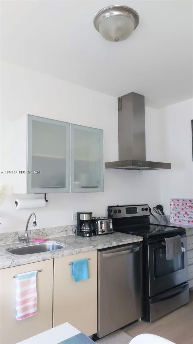 1358 Pennsylvania Ave # 301, Miami Beach FL 33139 photo 4
