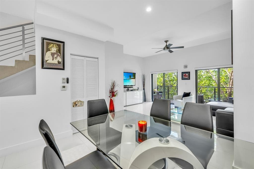 462 SE 1ST Circle, Pompano Beach FL 33060 photo 4