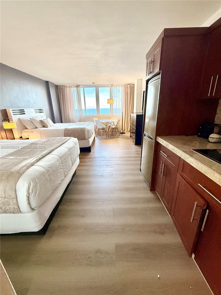 19201 Collins Ave # 945, Sunny Isles Beach FL 33160 photo 4