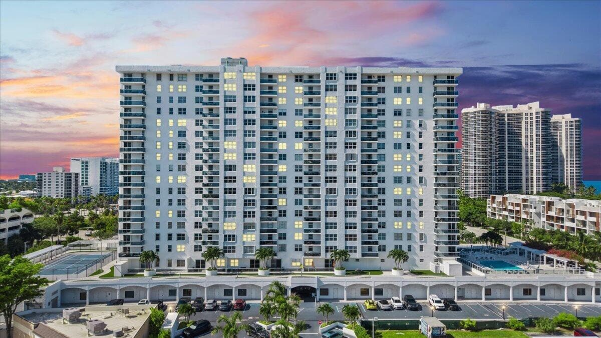 3015 N OCEAN Boulevard # 18L, Fort Lauderdale FL 33308 photo 3
