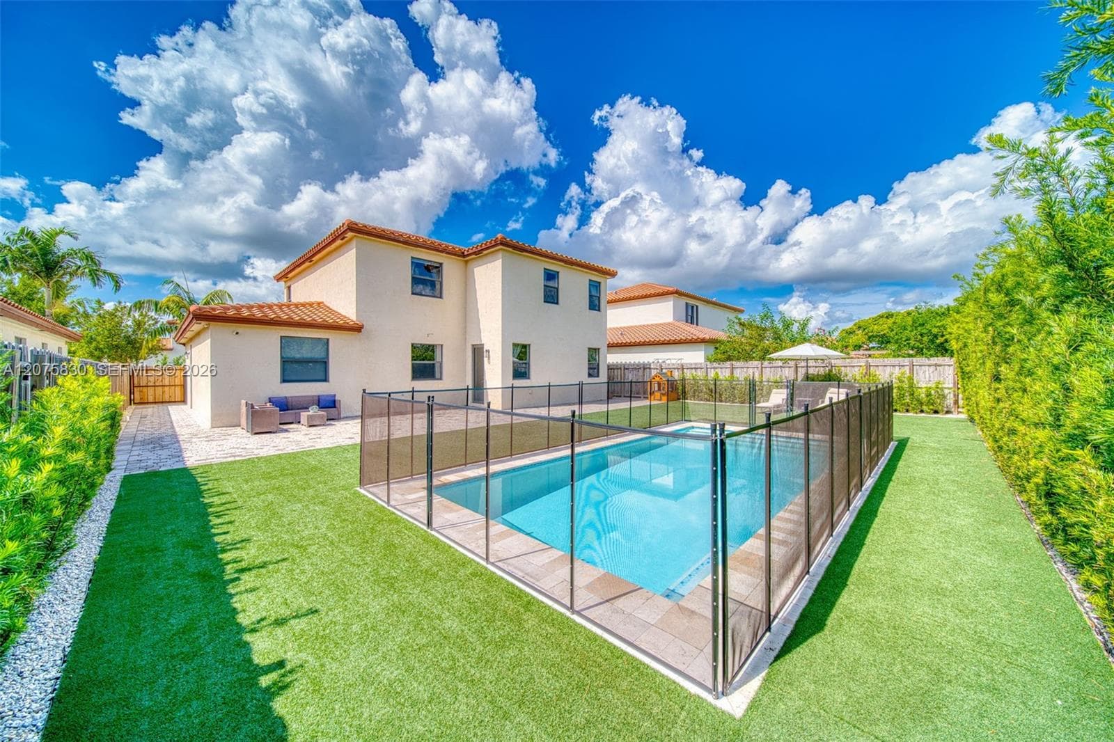 2655 SE 1st St, Homestead, FL 33033 photo 2