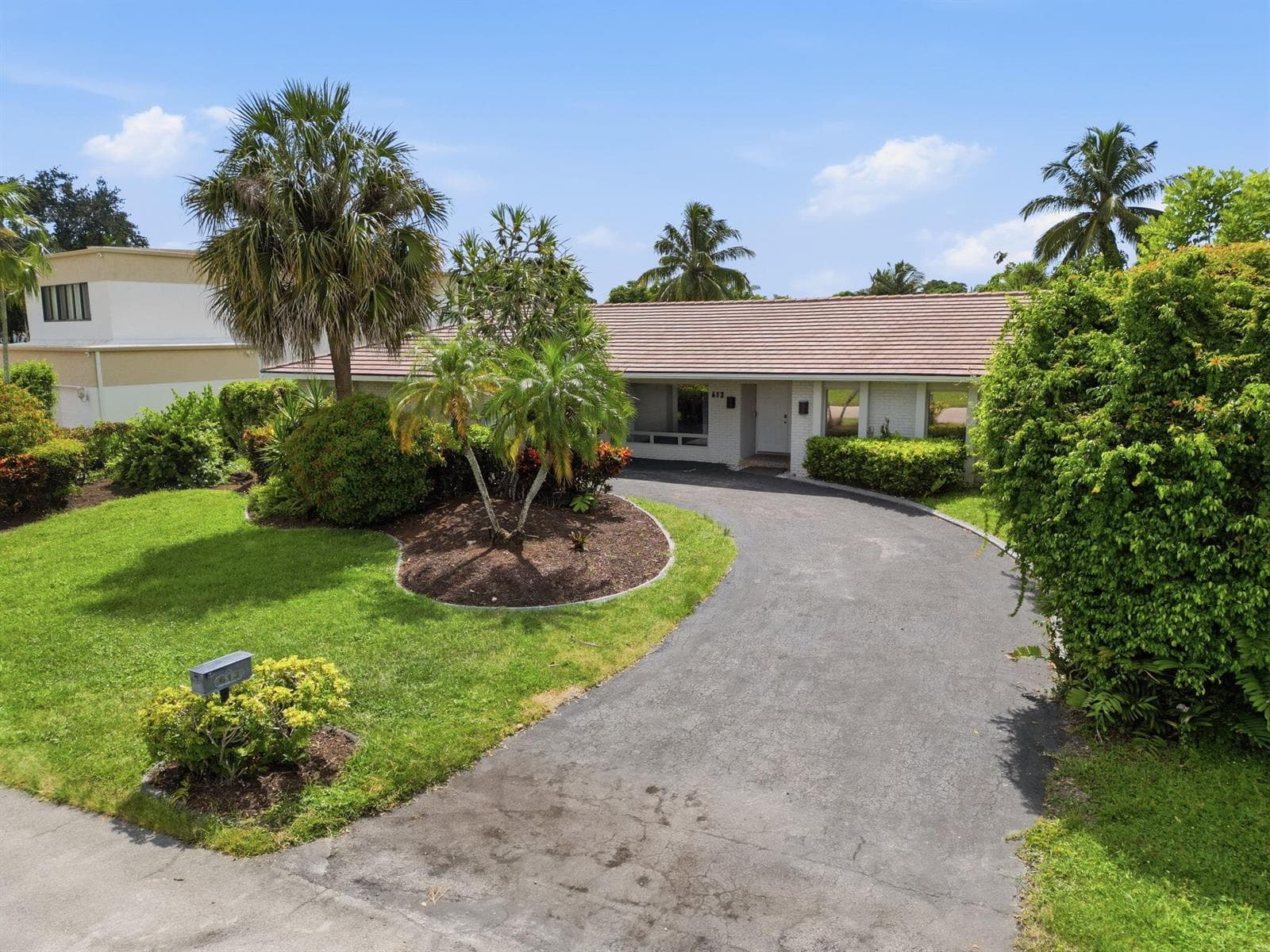 613 SEA TURTLE Way, Plantation FL 33324 photo 2