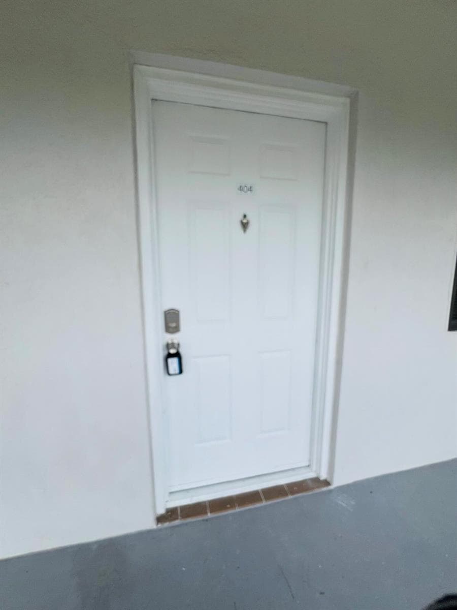 3635 Whitehall Drive # 404, West Palm Beach FL 33401 photo 5